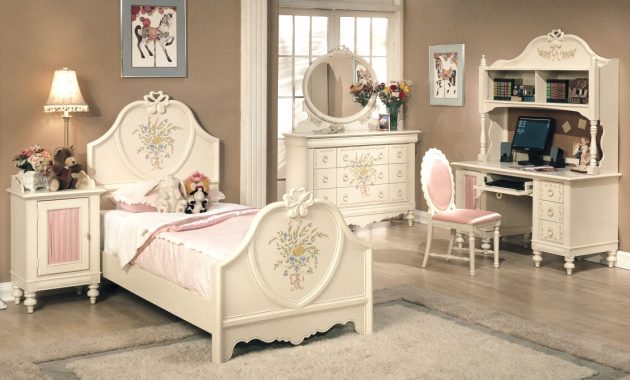 Bedroom Vintage Bedroom Furniture Boy And Girl Bunk Bedscool Bunk inside measurements 1113 X 806