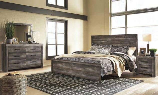 Beverly Hills Furniture Queens Wynnlow Gray Rustic 4 Piece King Bed inside proportions 1366 X 968