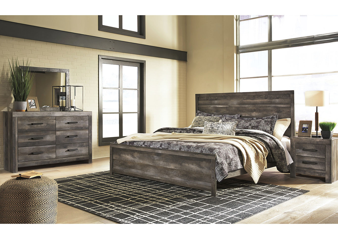 Beverly Hills Furniture Queens Wynnlow Gray Rustic 4 Piece King Bed inside proportions 1366 X 968