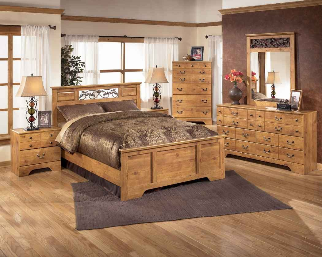 Bittersweet 4 Piece Panel Bedroom Set In Pine Grain intended for proportions 1050 X 840