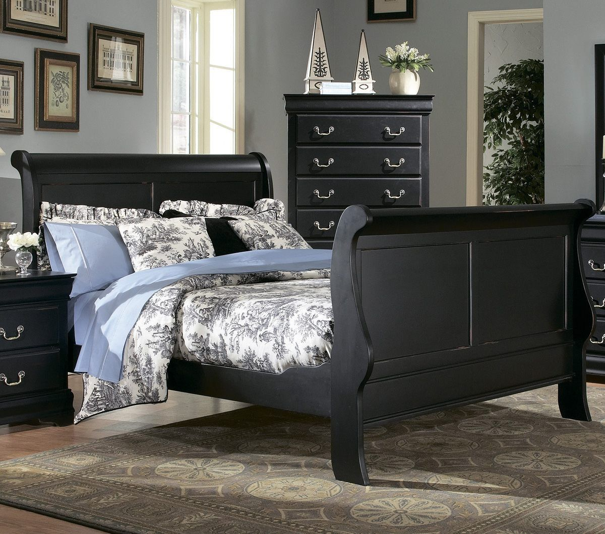 Black Sleigh Bed Wtoile Looks Great With Wood Floors And with size 1200 X 1061