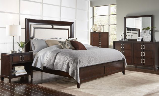 Brighton Panel Bedroom Set Samuel Lawrence Furniture Furniturepick for measurements 1800 X 1024