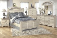 Catalina 7 Pc Bedroom 3 Pc Queen Poster Bed Dresser Mirror Chest Nighstand pertaining to measurements 1000 X 800