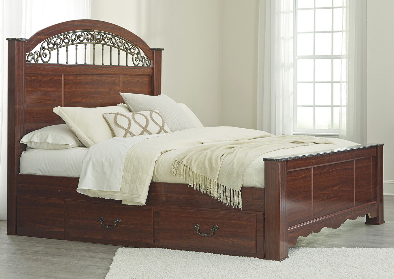 Catalog Outlet Inc Fairbrooks Estate Queen Poster Bed with regard to measurements 1366 X 968