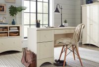Cottage Style Bedroom Furniture In Antique Finish Harbor View regarding size 1500 X 771