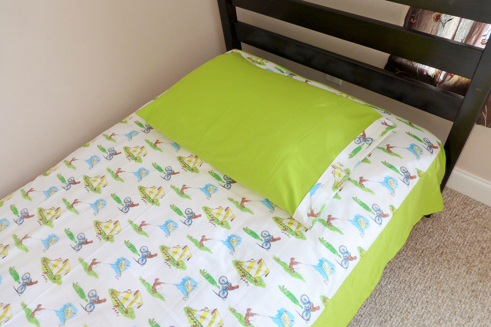 Curious George Bedding Lovetoknow intended for size 1600 X 1065