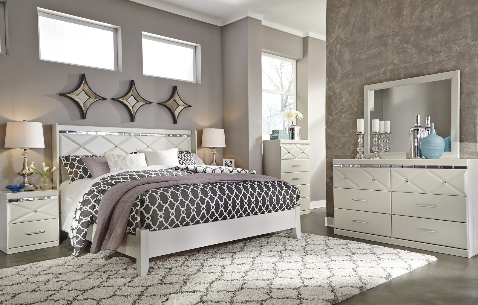 Dreamur 4 Piece Panel Bedroom Set In Champagne throughout sizing 1600 X 1019