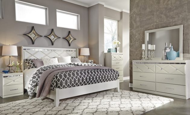 Dreamur 4 Piece Panel Bedroom Set In Champagne with regard to dimensions 1280 X 815