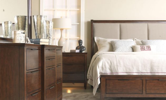 Elise King Bedroom Group Kincaid Furniture At Lindys Furniture Company for size 4000 X 3000