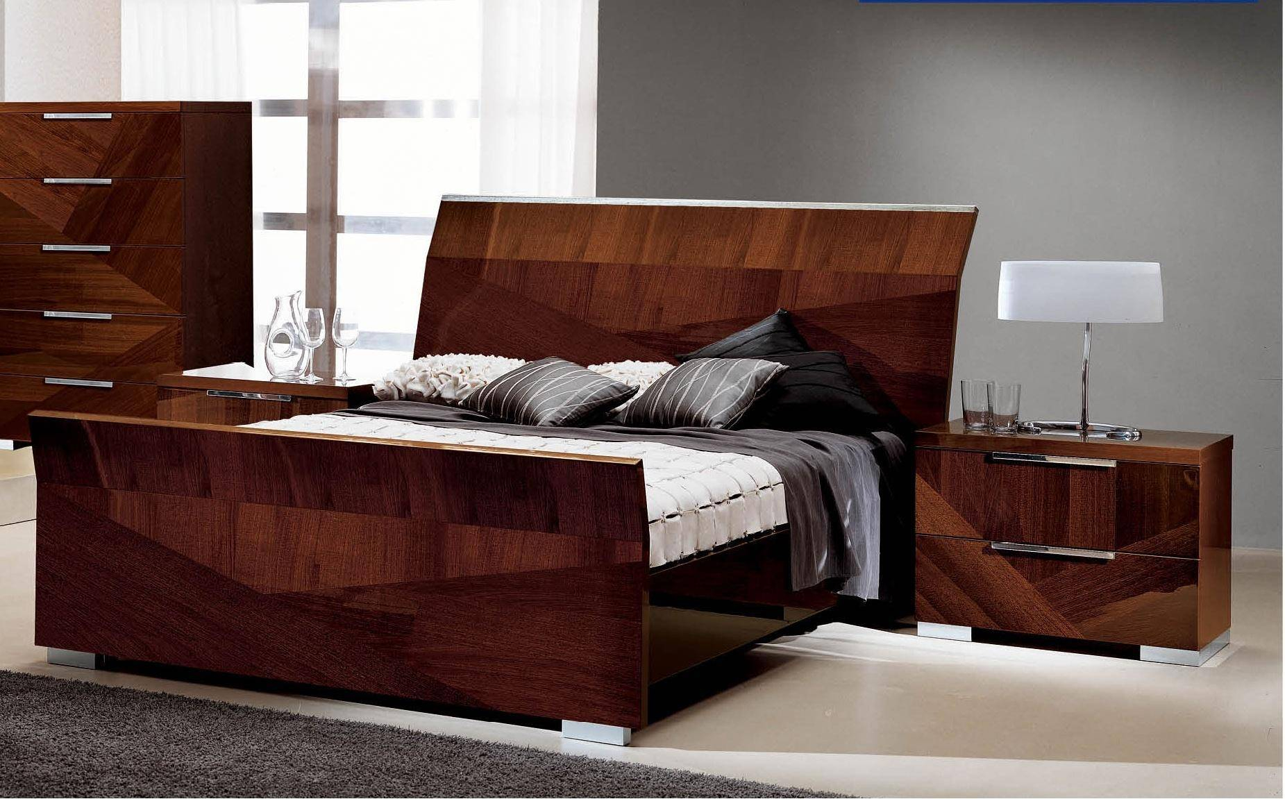 Esf Capri Glossy Walnut King Bedroom Set 3pcs Classic Contemporary regarding measurements 1851 X 1151