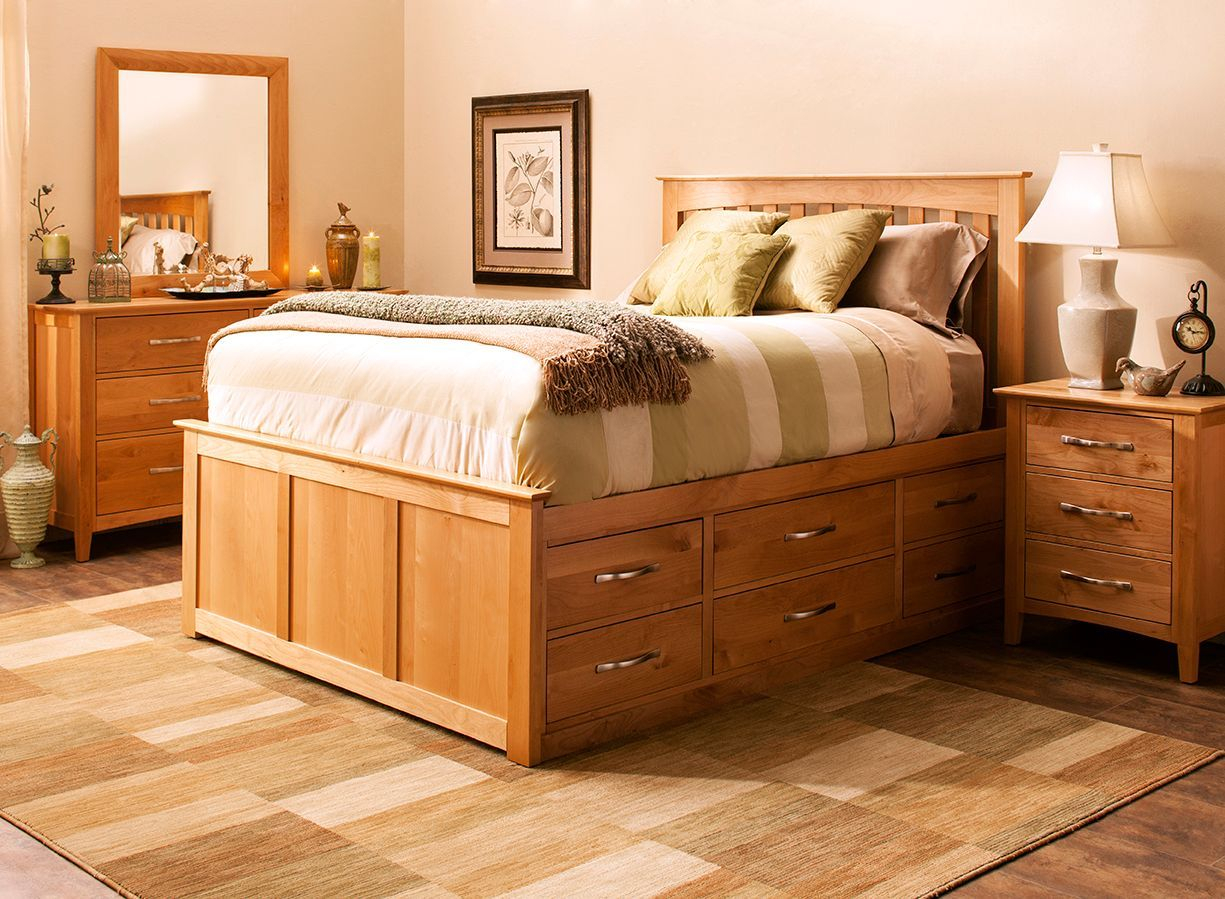 Everitt Queen Bedroom Set In Natural Alder This 4 Piece Queen within size 1225 X 899