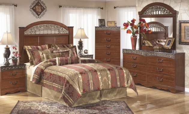 Fairbrooks Estate 3 Pc Bedroom Dresser Mirror Queenfull Panel Headboard pertaining to dimensions 1000 X 803