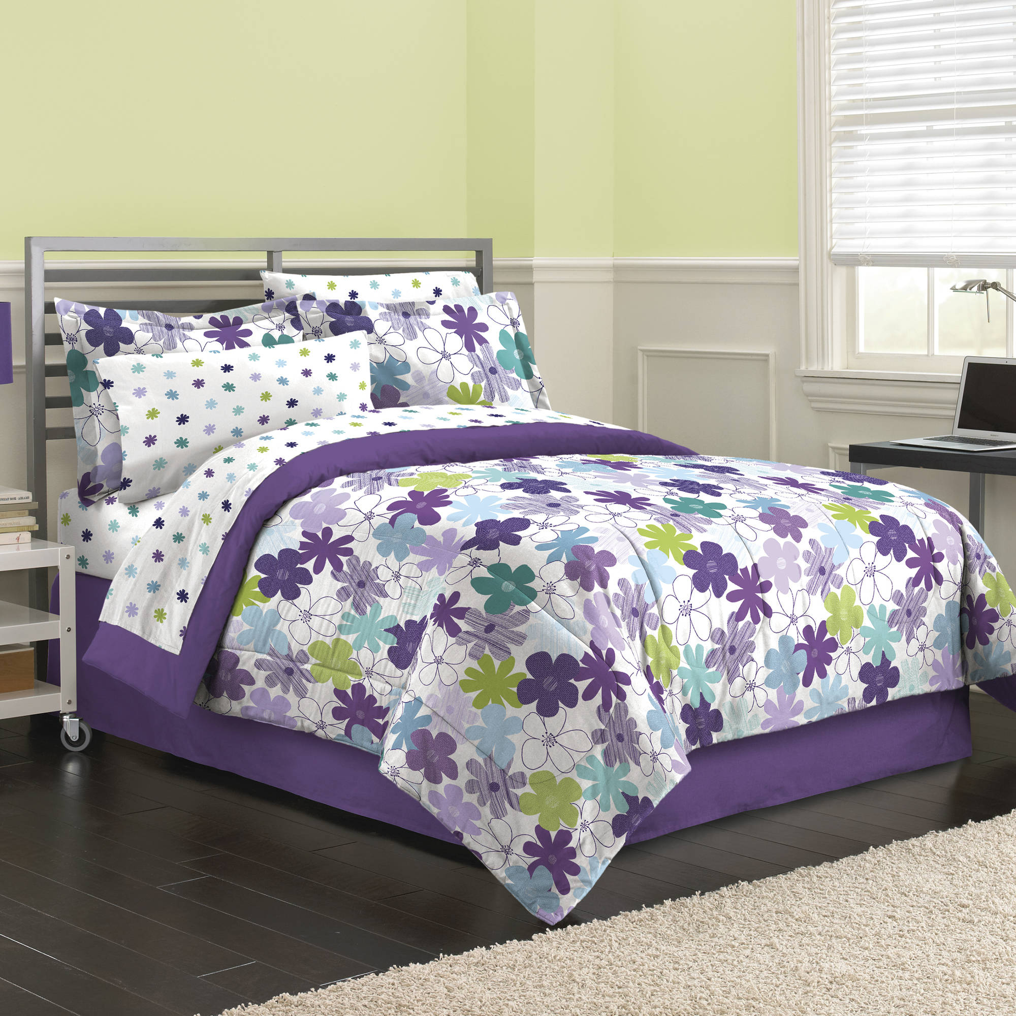 First At Home Graphic Daisy Bed In A Bag Bedding Set Purple in proportions 2000 X 2000