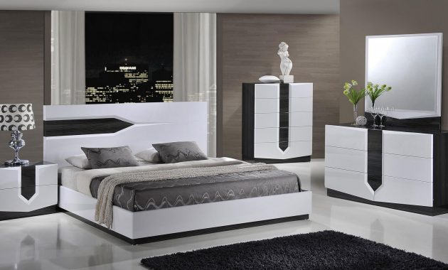 Hudson Platform Bedroom Set within proportions 1900 X 1024