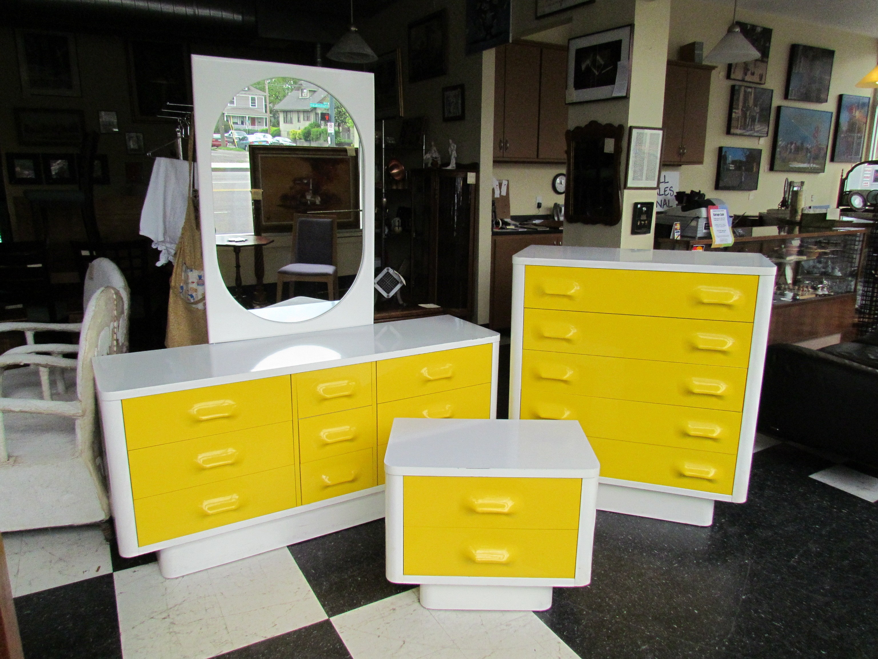 Interesting Alight Yellow And White Style Plastic Front Bedroom Set with measurements 3072 X 2304