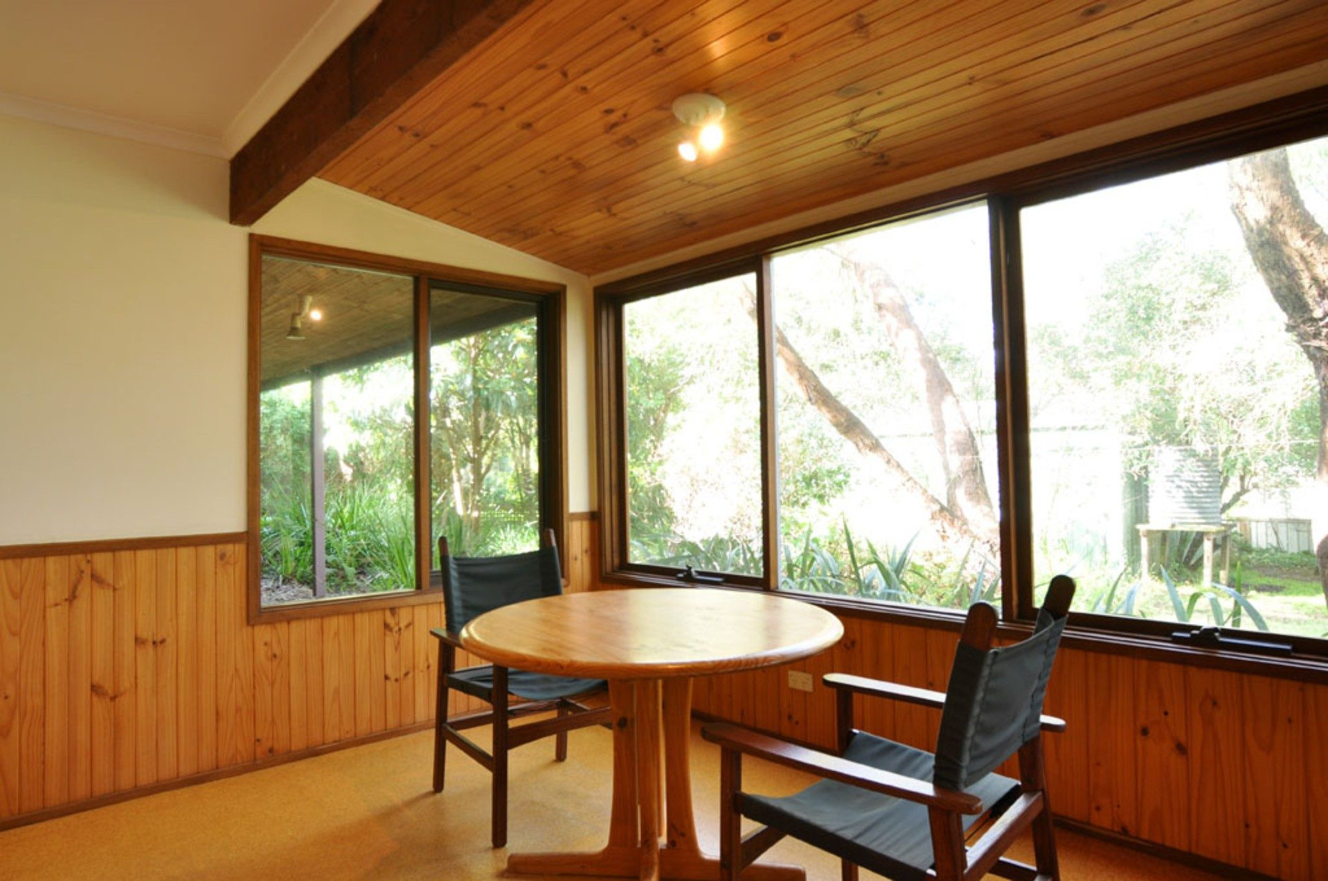 Inverloch Holiday House Beechwood Surf Side for size 1920 X 1275