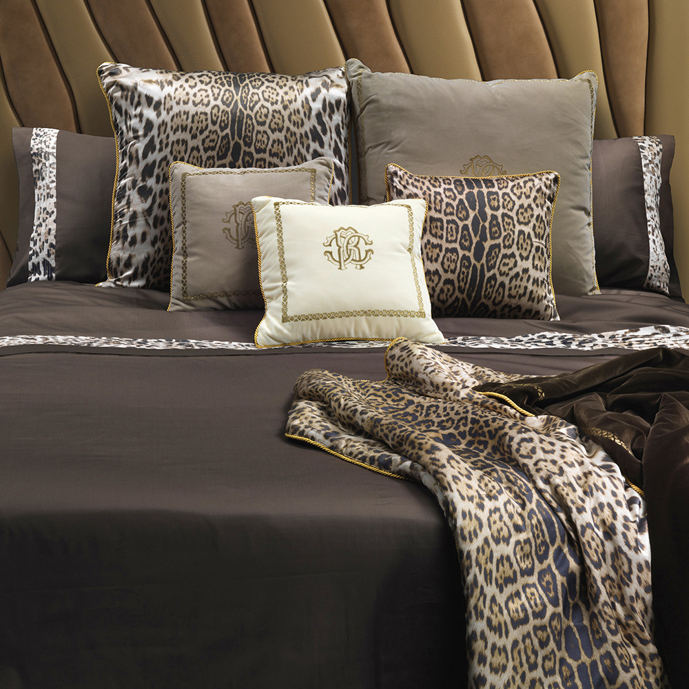 Leopard Border Bed Set Super King Chocolate intended for sizing 1000 X 1000