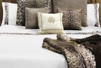 Leopard Border Bed Set White Super King in size 1000 X 1000