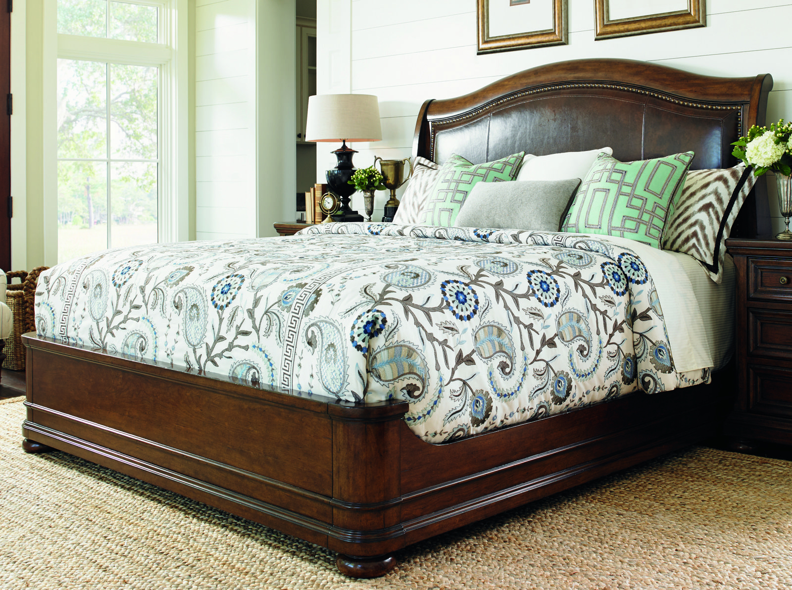 Lexington Coventry Hills Queen Chandler Mills Sleigh Bed In Autumn within dimensions 1600 X 1192