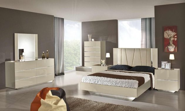 Luxor Modern Beige Lacquer Italian Bedroom Set Classic 2 Modern with size 1200 X 747