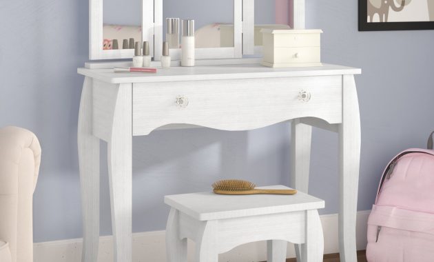 Malachi Bedroom Vanity Set With Mirror pertaining to dimensions 2000 X 2000