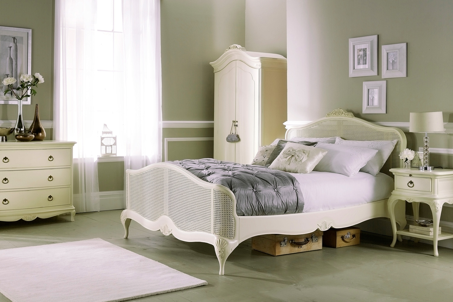 Marvelous Ivory Bedroom Furniture White Sets Black Teenage Rustic inside dimensions 1500 X 1000