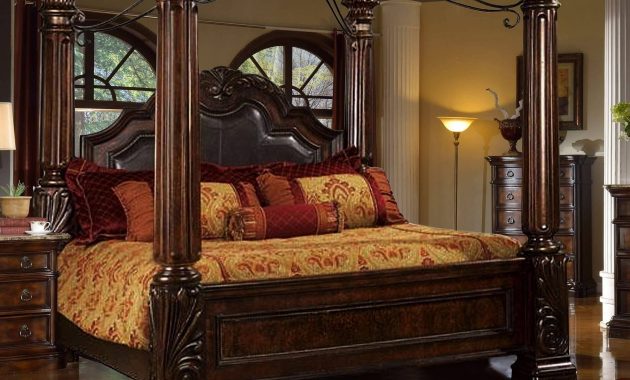 Mcferran B6005 B6003 Rich Brown Solid Hardwood King Canopy Bed Classic Traditional with size 1997 X 1835