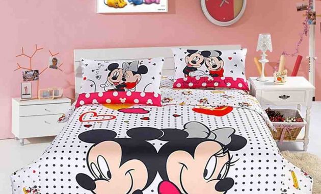 Mickey Mouse Twin Comforter Set Twin Comforter Sets Minnie Mouse throughout measurements 1000 X 1000