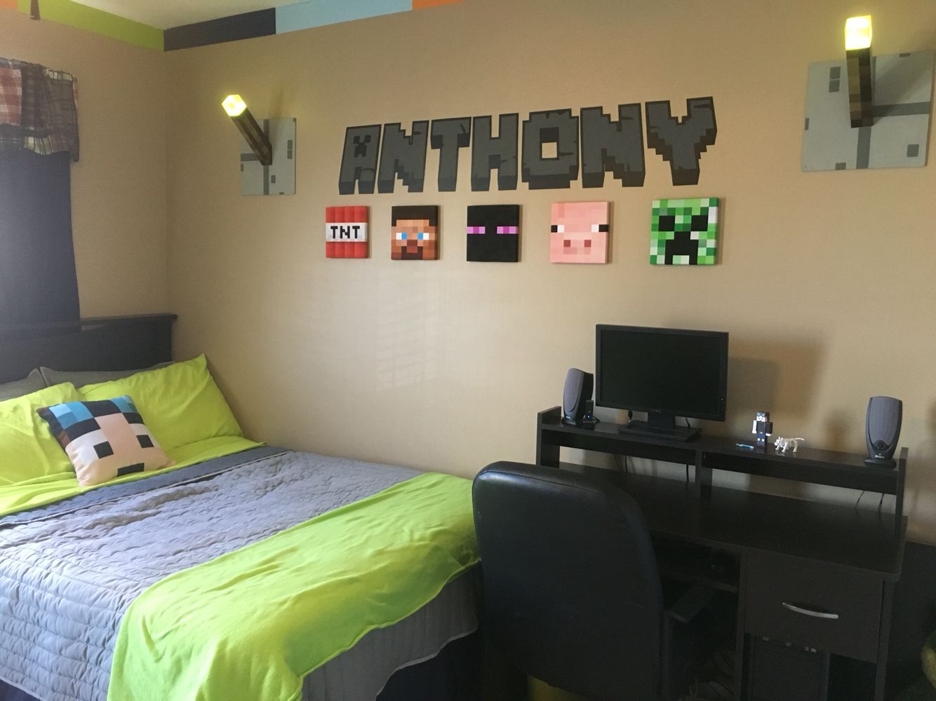 Minecraft Bedroom Minecraft Party Boys Minecraft Bedroom inside proportions 1334 X 1000