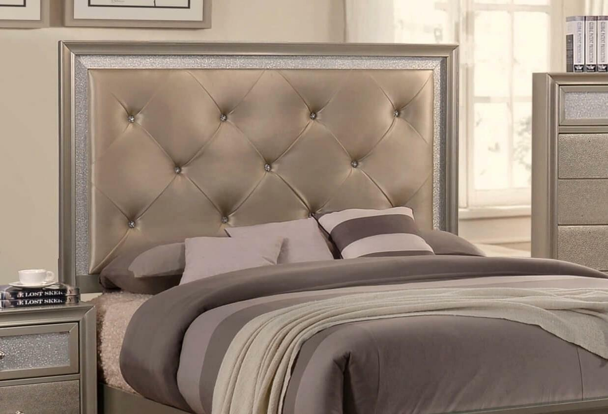 Modern Champagne Faux Finish King Size Bedroom Set 5pcs Crown Mark B4390 Lila throughout measurements 1237 X 843