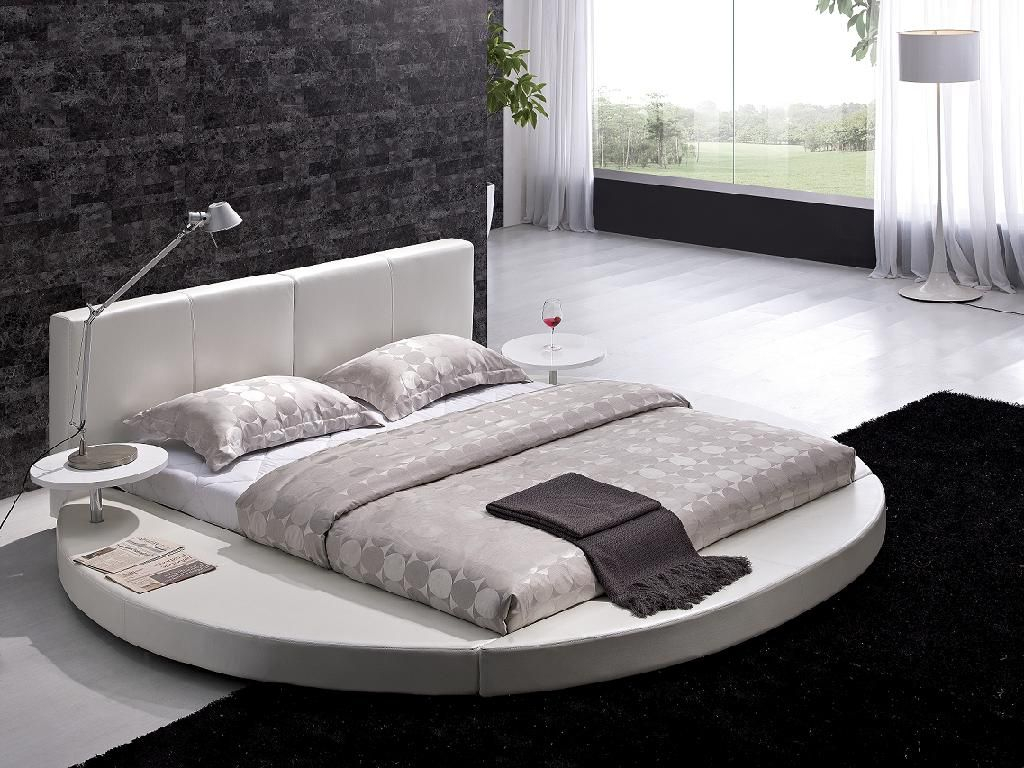 Modern White Platform Bed Vilenno King Size Modern Style inside measurements 1024 X 768