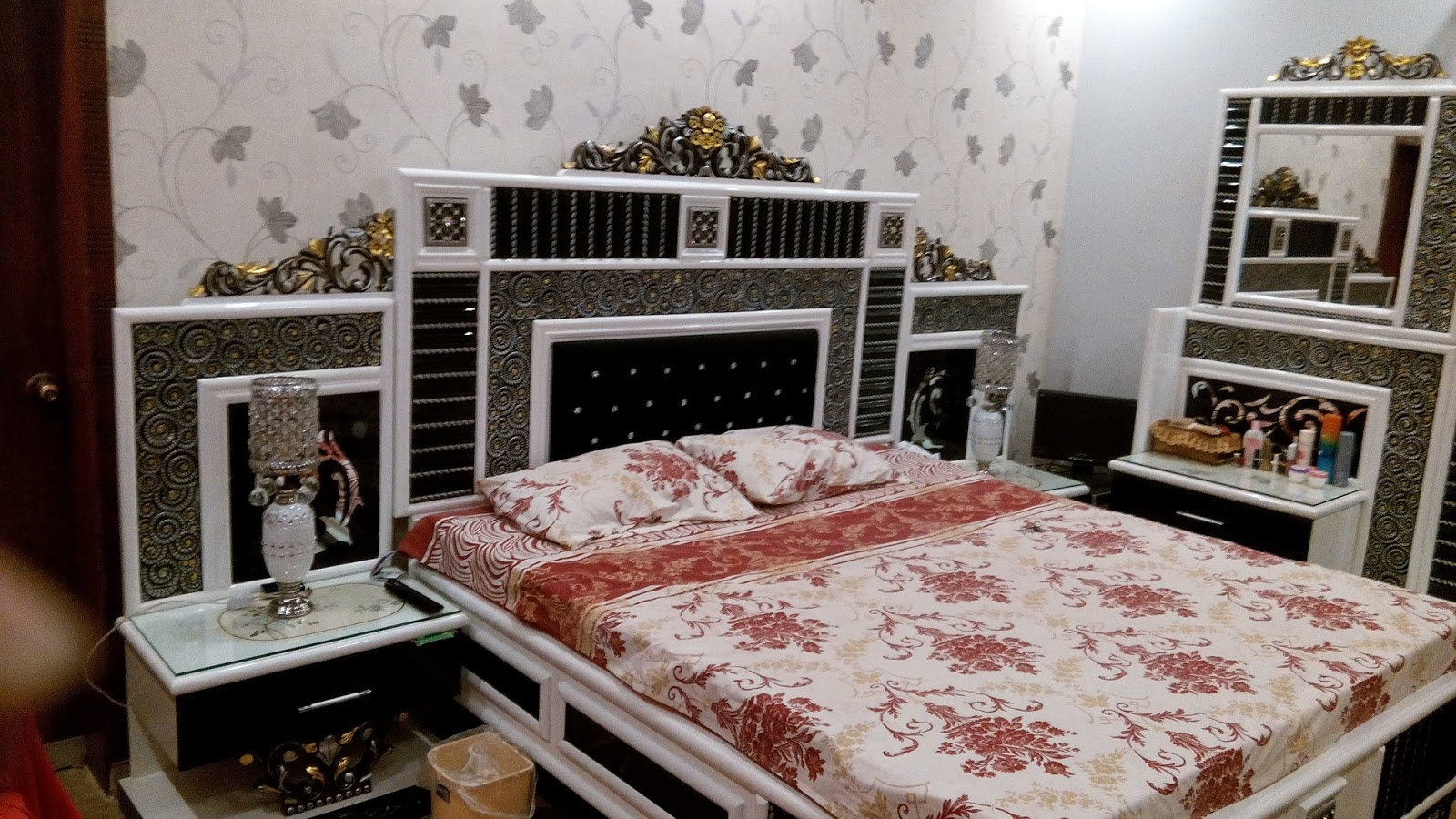 Most Beautifull Deco Paint Complete Bed Set Furniture with size 1600 X 900