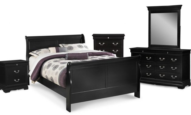 Neo Classic 7 Piece Bedroom Set With Chest Nightstand Dresser And Mirror for size 1500 X 857
