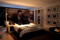 Omg 3 3 3 Give Me That Giant Picture Bedroom Scarface with regard to size 1200 X 944