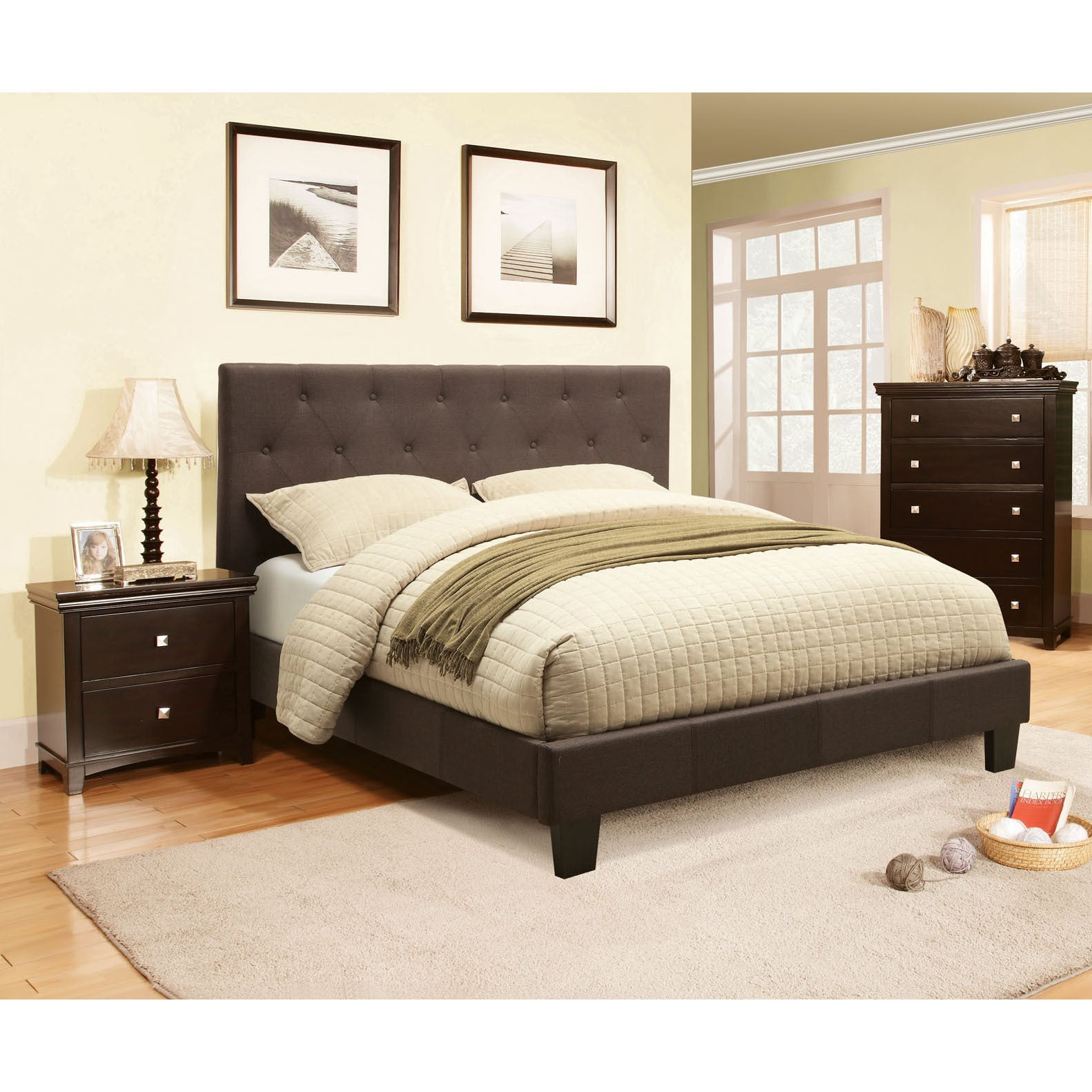 Perdella Contemporary Grey Low Profile 3 Piece Bedroom Set regarding proportions 1582 X 1582