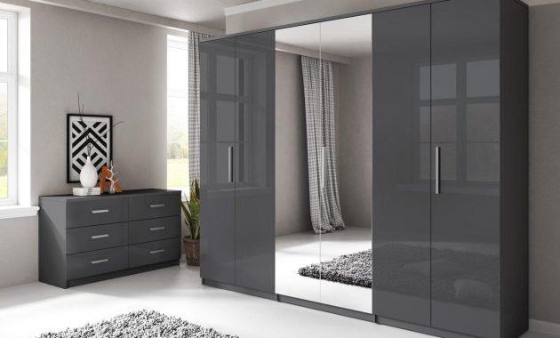 Prague Gloss 6 Door Mirrored Wardrobe In 2019 Wardrobes Mirrored regarding sizing 1350 X 1800