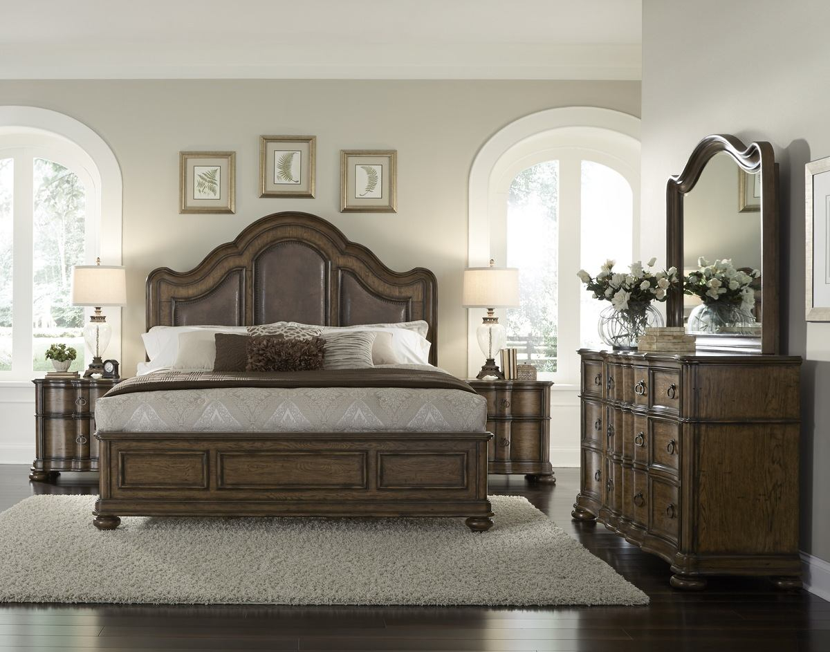 Pulaski Quentin Upholstered Bedroom Set In Medium Wood in measurements 1200 X 943