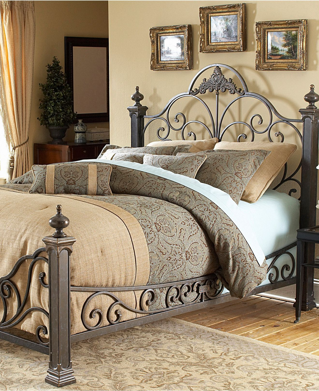 Queen Wrought Iron Bedroom Sets Manchester Gilded Slate King Bed throughout proportions 1045 X 1280