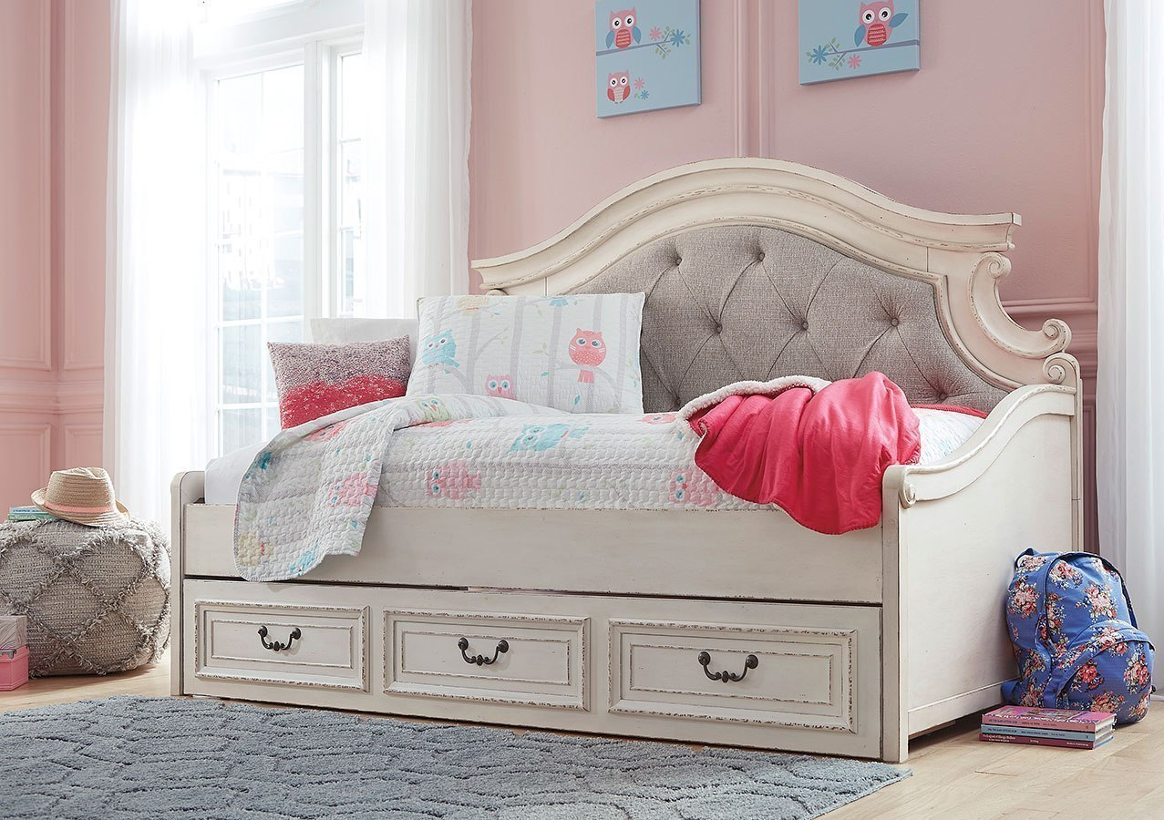 Realyn Daybed Bedroom Set within sizing 1277 X 900