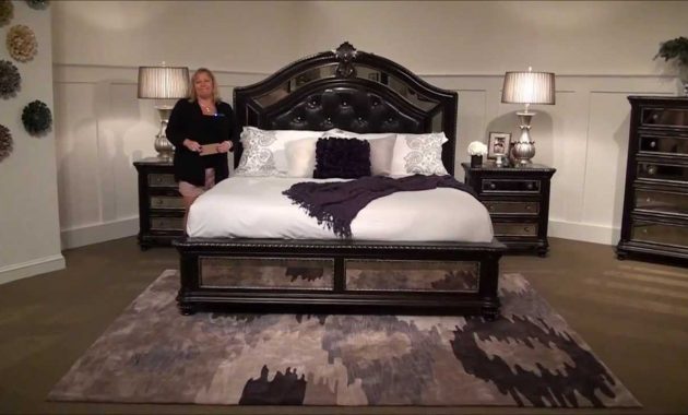 Reflexions Panel Bed Pulaski Furniture Home Gallery Stores inside dimensions 1280 X 720