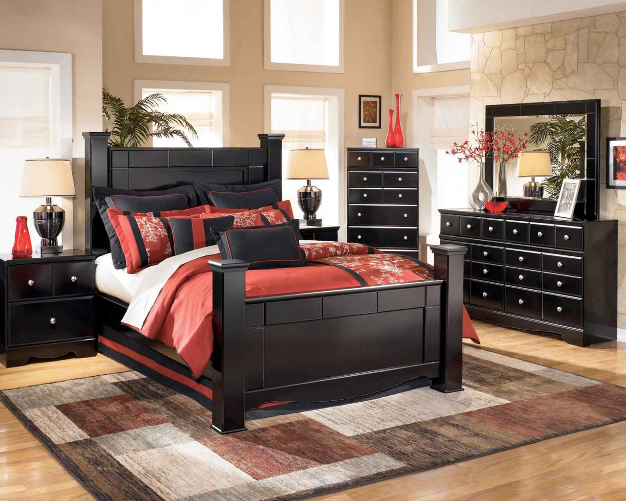 Shay Poster Bedroom Set In Black with measurements 1280 X 1024