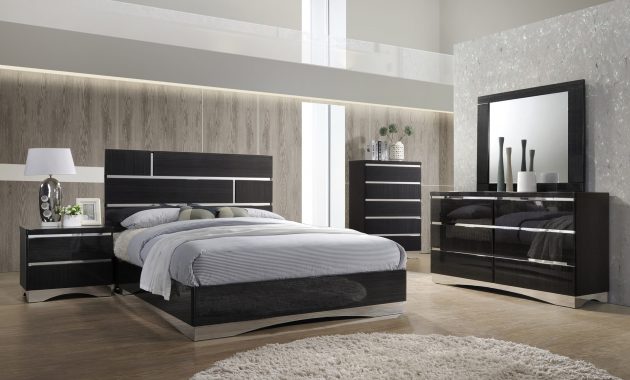 Stanton Black Platform Bedroom Set Queen Naders Furniture inside size 2500 X 1555