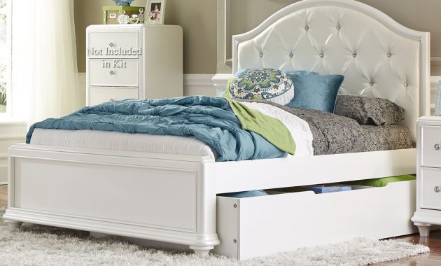 Stardust Iridescent White Youth Panel Trundle Bedroom Set within dimensions 2100 X 1500