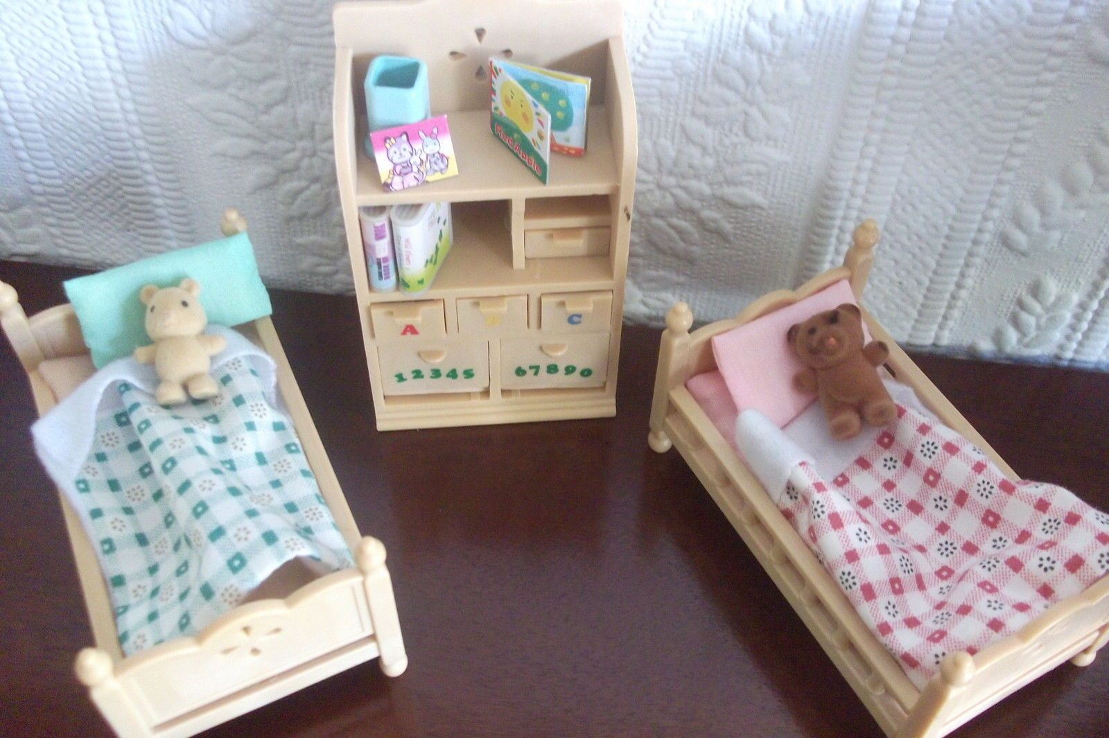 Sylvanian Families Childrens Bedroom Set 11 02 Pic Uk Calico pertaining to size 1600 X 1065