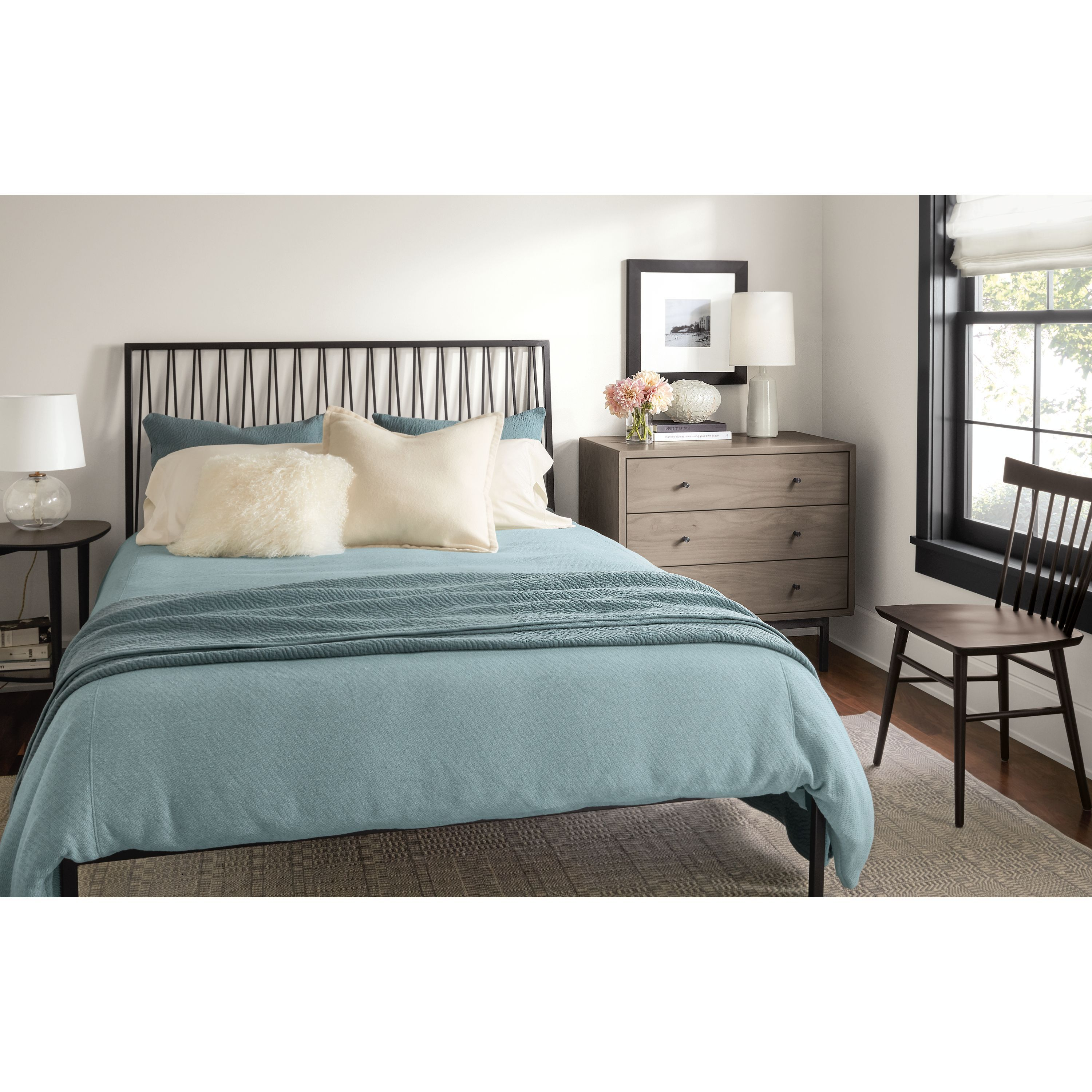 Thea Coverlet Shams Products Modern Bedroom Furniture Steel for dimensions 3000 X 3000