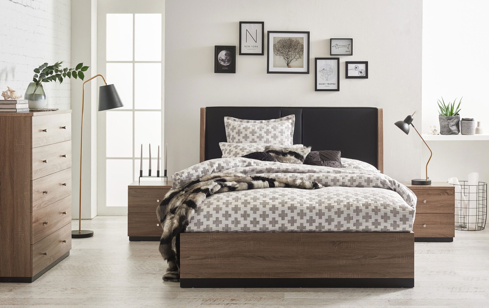 These Beautiful Beds Will Make You Crave A Bedroom Makeover Harvey with regard to dimensions 1680 X 1058