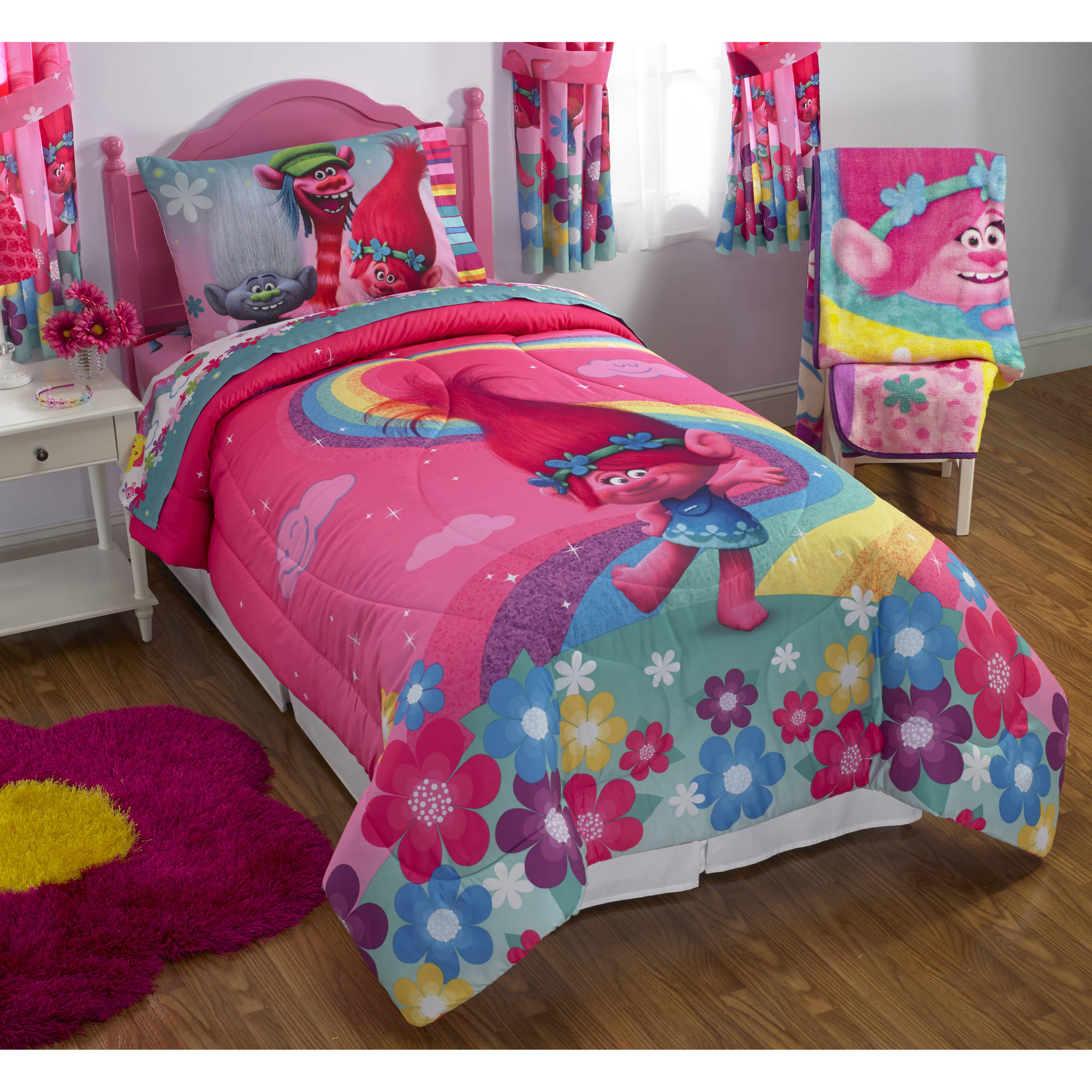 Trolls Poppy Reversible Twin Or Full Bedding Comforter 1 Each regarding sizing 2000 X 2000