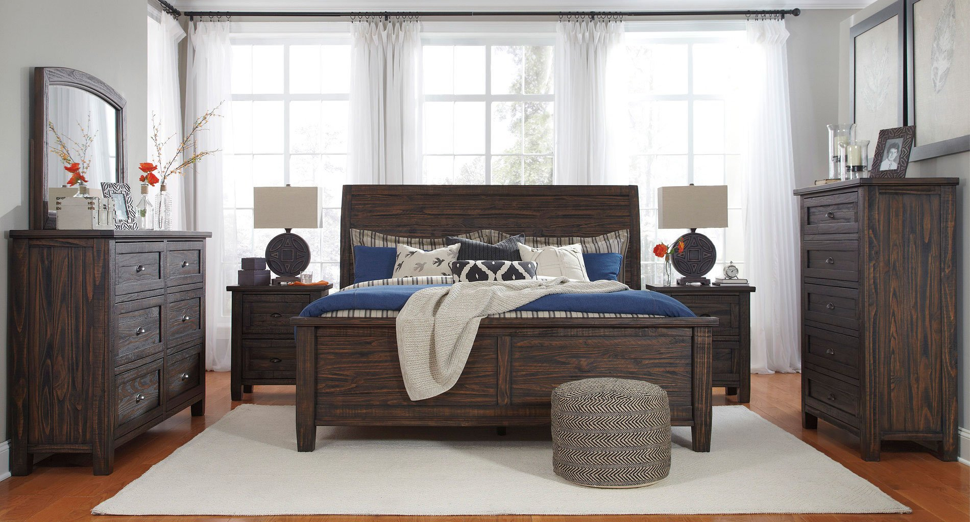 Trudell Sleigh Bedroom Set Signature Design Furniture Cart with regard to sizing 1900 X 1024