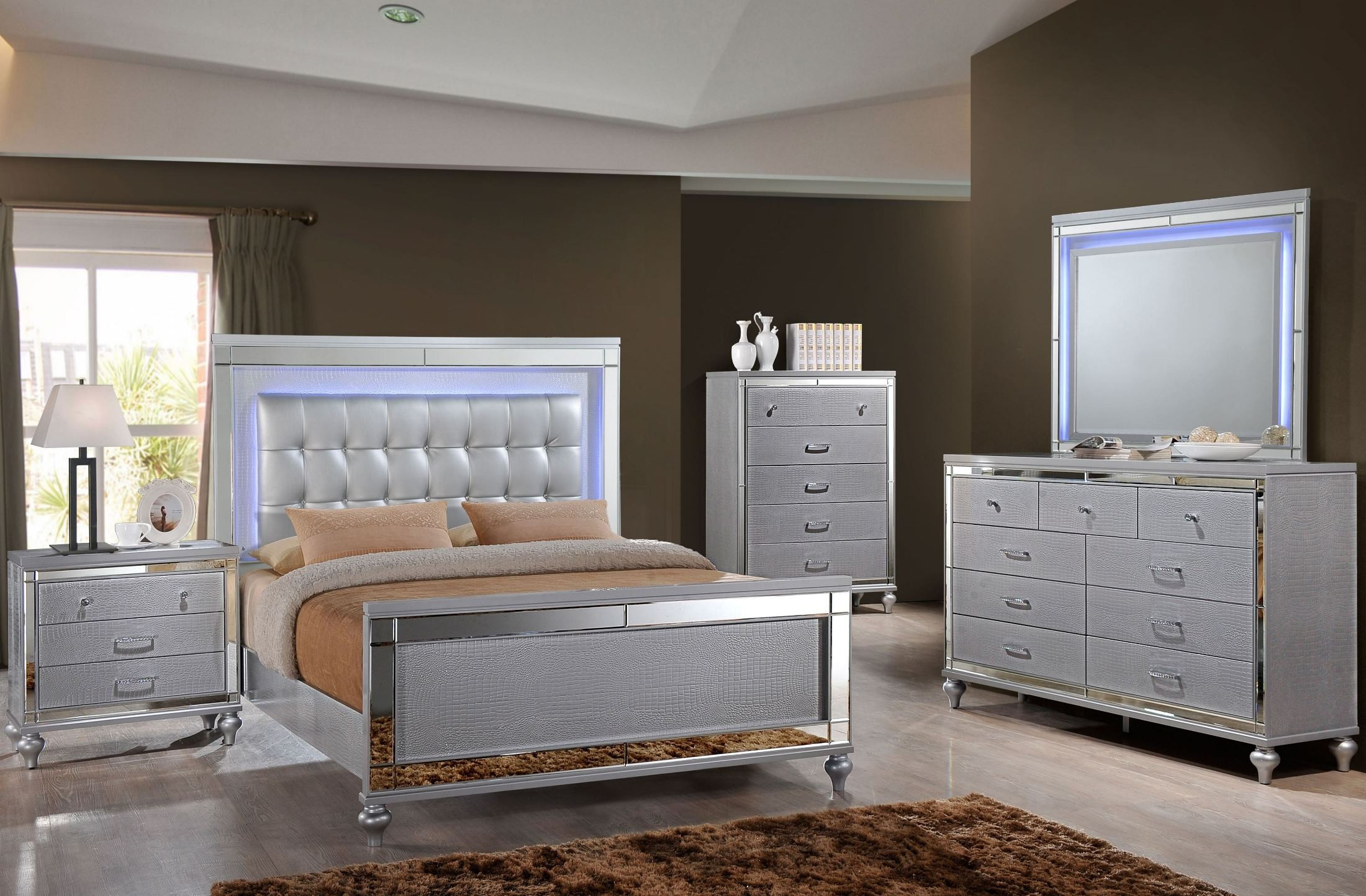 Valentino Silver Upholstered Panel Bedroom Set in sizing 2200 X 1444