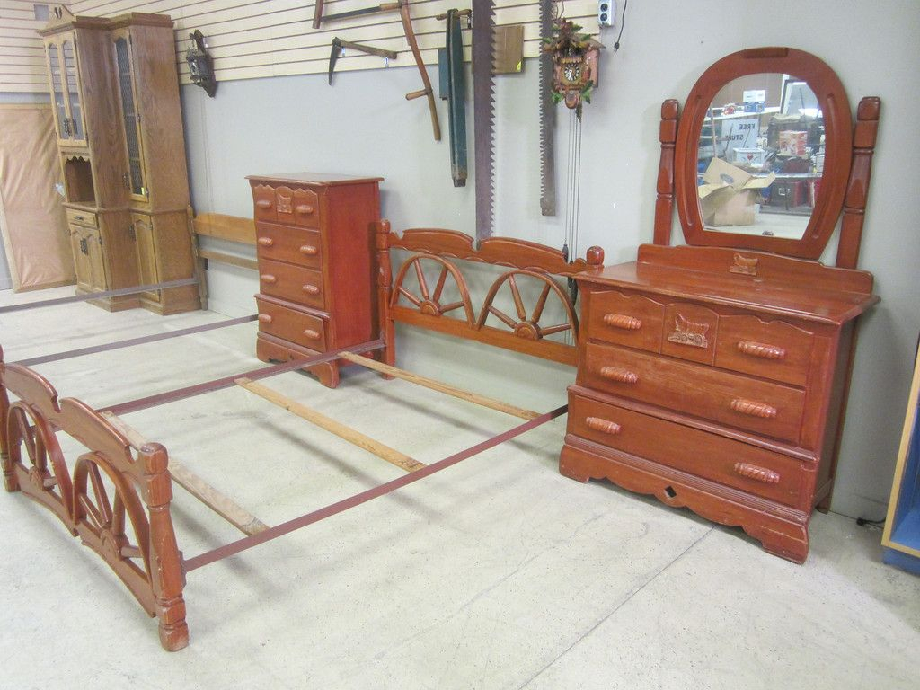 Wagon Wheel Bedroom Set Sold At Minnesota Auction Advantage throughout dimensions 1024 X 768
